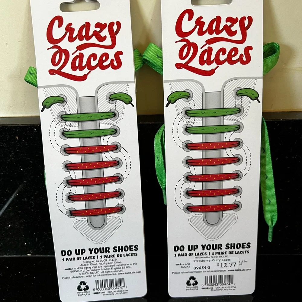 New Vintage Strawberry Crazy Laces with Green Bows - Set of Two - Picture 2 of 6